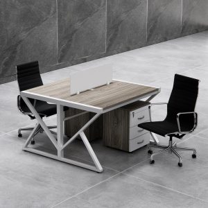 ban cum nhan vien chan sat 2 nguoi fergus fgbcnv042 2