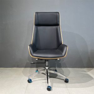 ghe giam doc gd102 2