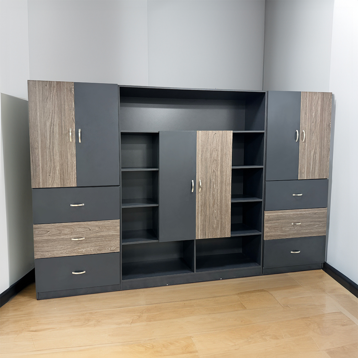 Tủ giám đốc TGDFG09 bằng MDF cao cấp với thiết kế sang trọng, hiện đại và tinh tế.